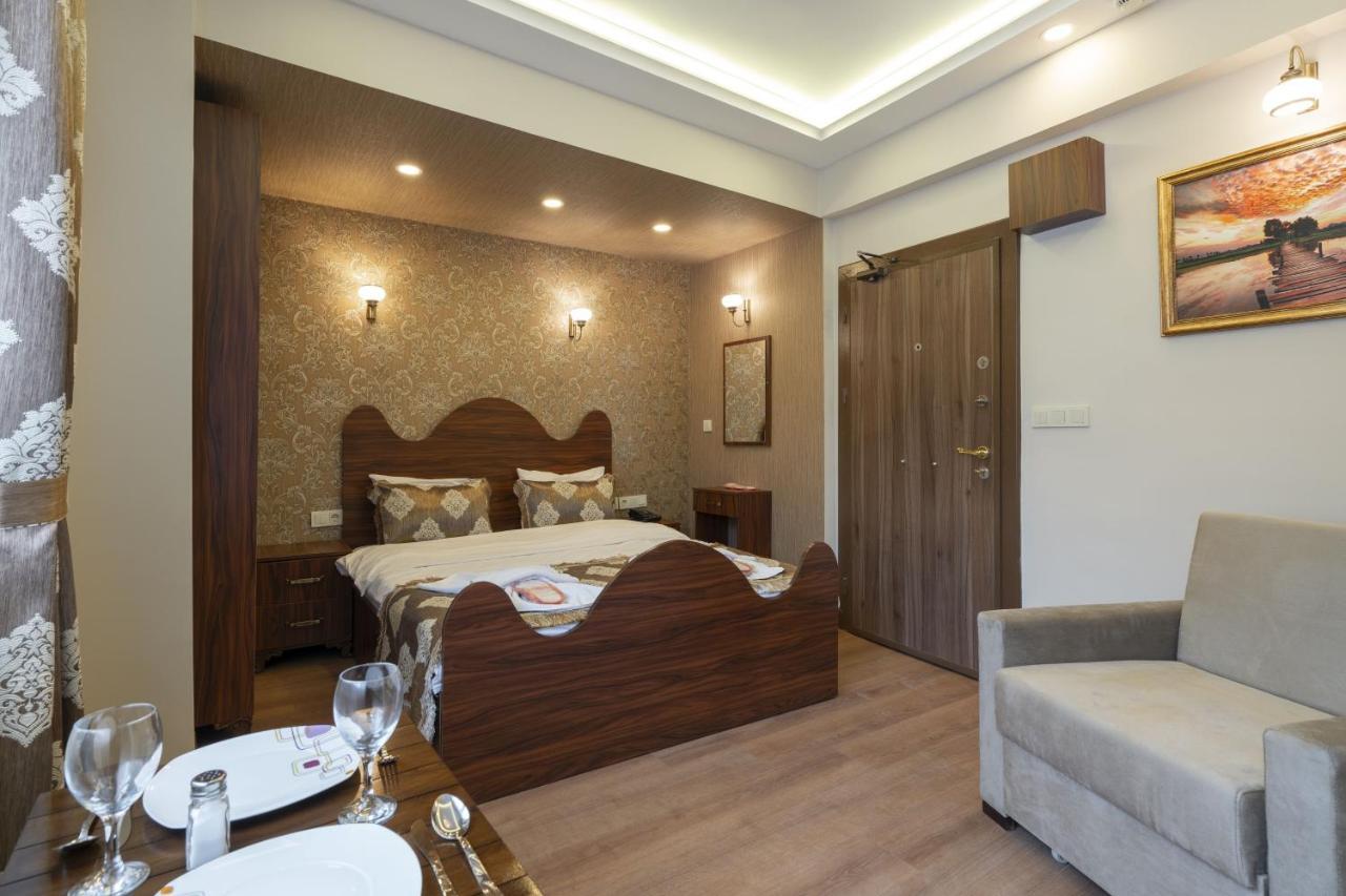 Capricorn By Otantik Suites Istanbul Bagian luar foto